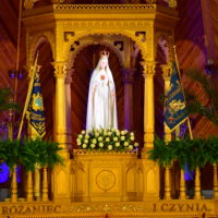 Figura Matki Bożej Fatimskiej w Sanktuarium na Krzeptówkach