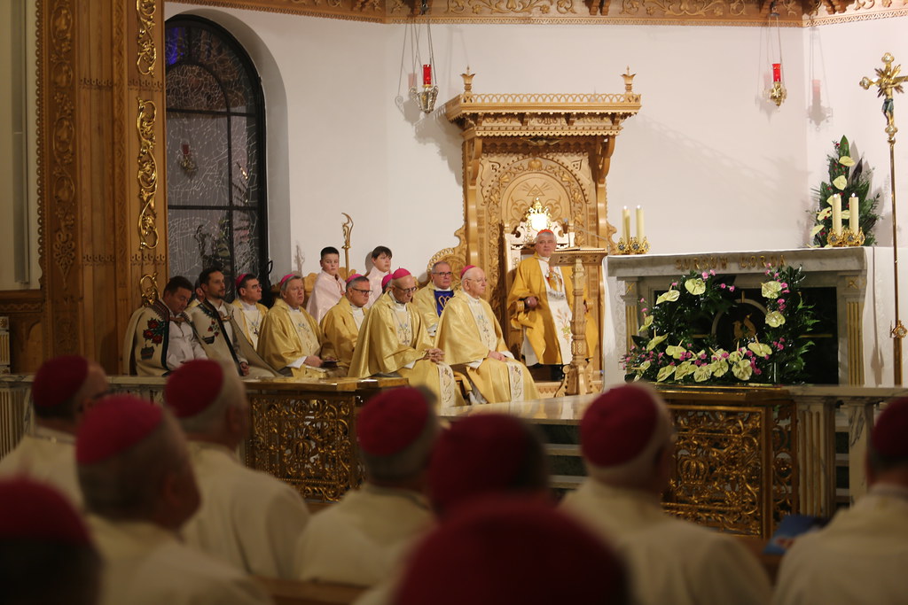Msza św. biskupów KEP w Sanktuarium na Krzeptówkach, 22.10.2026